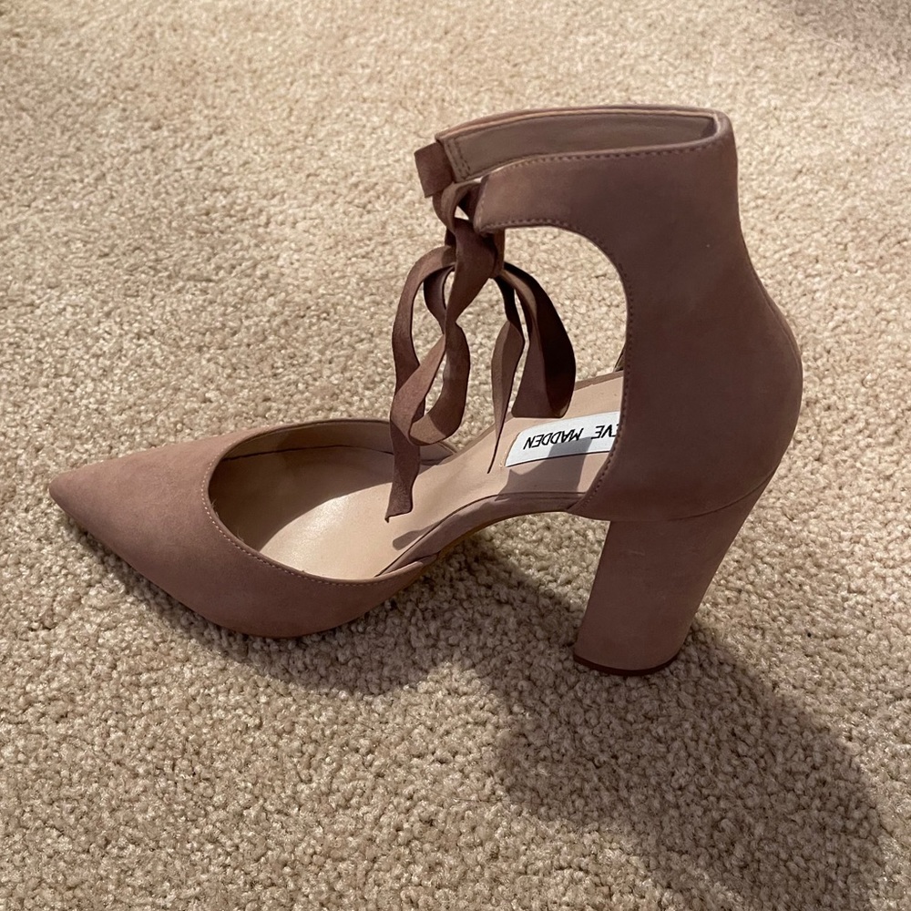 Blush/Nude Toned High-Heeled